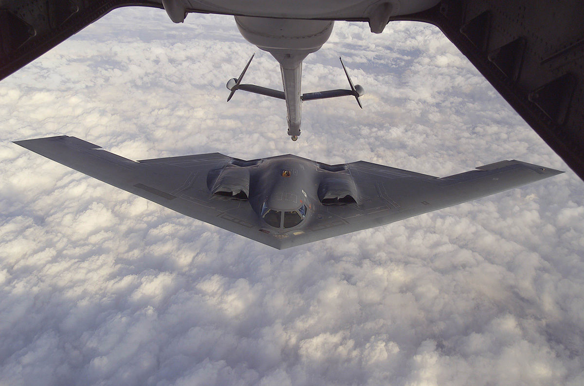 Los bombarderos B-2 estn recibiendo diferentes actualizaciones para mantener sus capacidades al mximo nivel. (USAF)